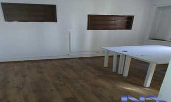 Imagem 7: SOBRADO COM ENTRADA LATERAL, QUINTAL E PRÓXIMO AO METRÔ