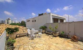 Imagem 6: CASA PARA VENDA COM 4 SUÍTES, PISCINA EM RUA ARBORIZADA NA REGIÃO DO ALTO DA LAPA