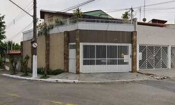 Imagem 5: Sobrado para venda possui 93000 metros quadrados com 3 quartos em Sítio da Figueira - São