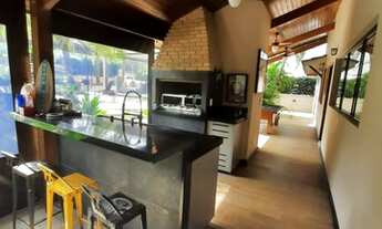 Imagem 4: Casa de condomínio para aluguel e venda possui 600 metros quadrados com 7 quartos