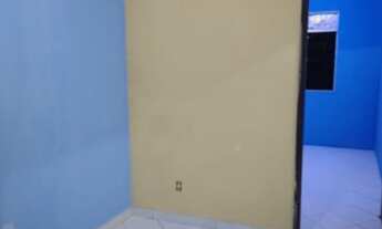 Imagem 2: Apartamento no segundor andar com janelas dos quartos de frente à rua belonita