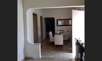 Imagem: Pensionato centro de Teófilo Otoni, ao