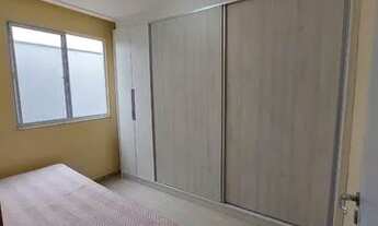 Imagem 7: Cond. Turim - casa de 2/4 sendo uma suíte - armários embutidos - garagem coberta - ampliaç