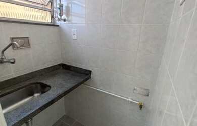 Imagem 4: Kitnet/conjugado para aluguel possui 28 metros quadrados com 1 quarto