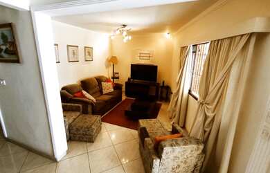 Imagem 2: Sobrado com 140m2, Mobiliado, 4 Dormitórios, Suíte, 4 Vagas Cobertas, Espaço Gourmet