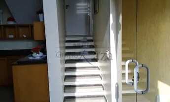 Imagem 5: Jacarei - Casa Padrão - Condominio Residencial Mirante do Vale