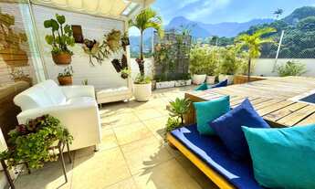 Imagem: Cobertura toda reformada, terraço com piscina