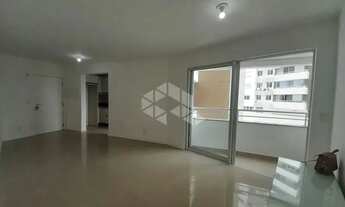 Imagem 3: Apartamento de 2 quartos com 75m² para alugar em Capoeiras, Florianópolis