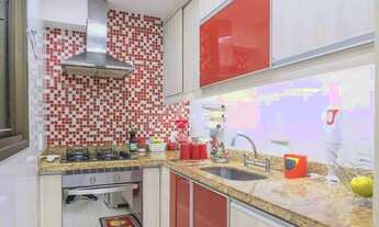 Imagem 4: Apartamento no Catete Reformado de 2 Quartos com Suíte e Varanda, vaga na escritura!