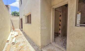 Imagem 5: Sobrado para venda tem 225 metros quadrados com 3 quartos em Mercês - Curitiba - PR