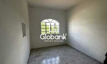 Imagem 5: Casa em Montes Claros, no bairro Nossa Senhora Aparecida, à venda