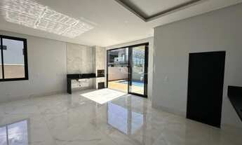 Imagem 7: Sobrado Parqville Jacarandá Casa em Condomínio com 4 Quarto(s) e 5 banheiro(s) à Venda, 24