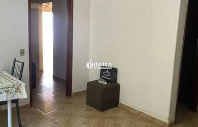 Imagem 10: Casas residencial disponível para venda no bairro Santa Mônica em Uberlândia-MG