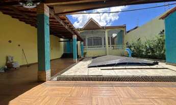 Imagem: BELISSIMA CASA COM PISCINA EM RESIDENCIAL