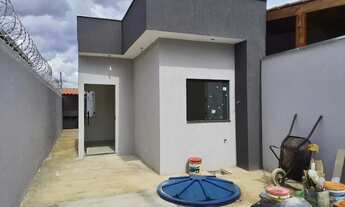 Imagem 2: Casa para Venda em Montes Claros, Independência, 3 dormitórios, 1 banheiro, 2 vagas