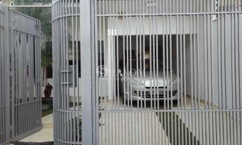 Imagem 2: Sobrado à venda em Maringá, Jardim Paris, com 3 quartos, com 285 m²