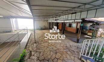 Imagem: Sobrado comercial à venda localizado na