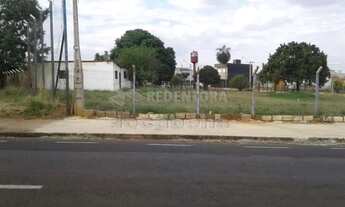 Imagem 5: Área remanescente em frente Rotatória do Bianco x Vista Bela, podendo vender a área inteir