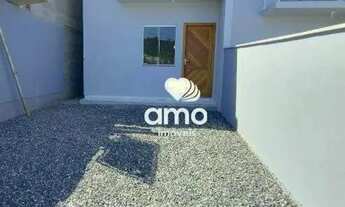 Imagem: Sobrado com 3 quartos e passagem lateral