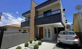 Imagem: Casa com três dormitórios (1 suíte)