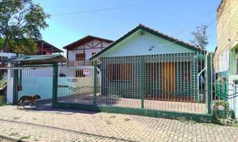 Imagem 4: Casa à venda na Feitoria em São Leopoldo com 3 dormitórios, suíte, terreno amplo, conforto