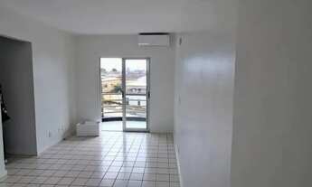 Imagem 3: PARQUE 10, COND. ARVOREDO, ALUGO COM SALA 2 AMBIENTES, 3 QUARTOS SENDO 1SUÍTE COM ARMÁRIO