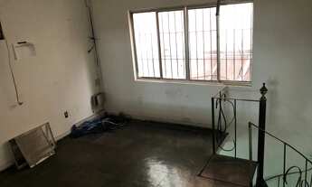 Imagem 7: Ampla loja, sobreloja e edicula, com diversas salas, e 02 vagas p/ carro