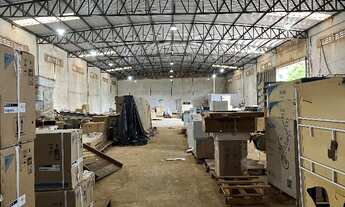 Imagem 3: Alugo Galpão 1000m2 com 1.500m2 quintal + casa nos fundos