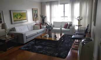 Imagem 4: LINDÍSSIMO APARTAMENTO REFORMADO EM CONDOMÍNIO COM ENORME E LINDA PRAÇA