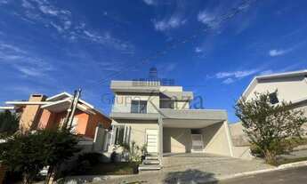 Imagem 6: Casa de condomínio para venda tem 250 metros quadrados com 3 quartos