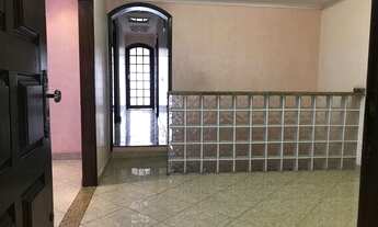 Imagem 2: Casa com 2 vagas de garagem e 4 quartos