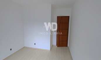 Imagem 2: Casa de condomínio toda rebaixada no gesso, com 2 quartos com suíte dentro de condomínio e