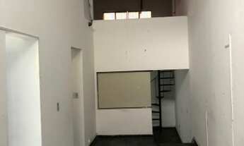 Imagem 3: Ampla loja, sobreloja e edicula, com diversas salas, e 02 vagas p/ carro