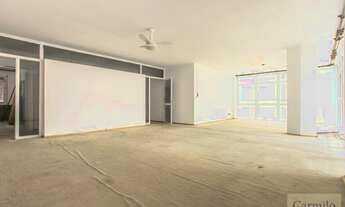 Imagem: Incrível! Sala com janelões super iluminada!