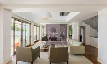 Imagem 3: Casa Espetacular com 388 m², 3 suítes, Piscina com raia, Jardim, Espaço Gourmet - Morumbi