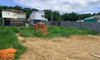 Imagem 3: Lote/Terreno para venda possui 389 metros quadrados em Alphaville - Rio das Ostras - RJ