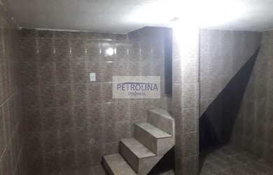 Imagem 3: Casa 2 quartos, sala, cozinha, luz e água individual