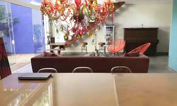 Imagem 5: Casa modernista alto padrão, 550m2 com jardim, 3 quartos, 2 vagas, piscina aquecida