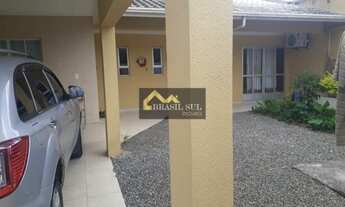 Imagem 2: Casa à venda no bairro Alto São Bento - Itapema/SC