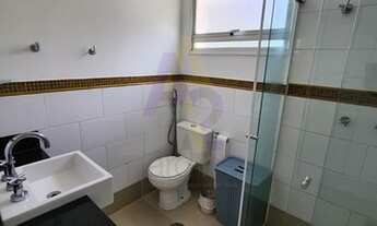 Imagem 7: Apartamento aconchegante, iluminado, reformado e todo mobiliado, com 2 dormitórios e varan