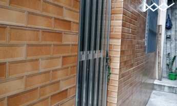 Imagem: Aluga-se casa em pequena vila familiar