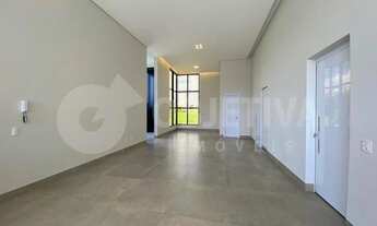 Imagem 7: Magnifica casa no condomínio fechada Arts em Uberlândia