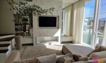 Imagem: JOINVILLE - Casa de Condomínio - Vila Nova