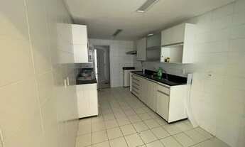 Imagem 4: Apartamento para aluguel e venda possui 187 metros quadrados com 3 quartos em Umarizal - B