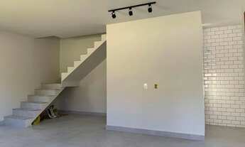 Imagem 3: Excelente Casa Duplex no Condomínio Cisne Branco!