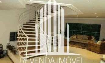 Imagem 3: Casa em Condomínio com 3 Dormitórios de 450m² Á venda