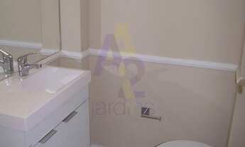 Imagem 6: Apartamento amplo de 3 dormitórios, 1 suíte com closet, 2 vagas de garagem em bom estado