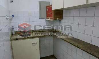 Imagem 6: Loja de rua na Praia do Flamengo - Rio de Janeiro