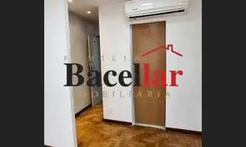 Imagem 4: Sala comercial reformada ao lado metrô uruguaiana