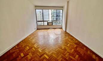 Imagem 2: Apartamento com 2 dormitórios à venda, 140 m² por R$ 2.000.000,00 - Leblon - Rio de Janeir